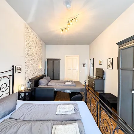 Nap Club - Stylish & Quiet Base In Vibrant Kiez