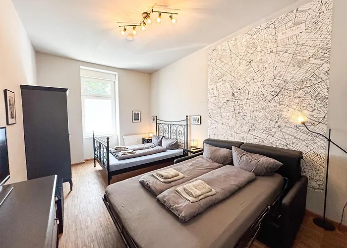 Nap Club - Stylish & Quiet Base In Vibrant Kiez Daire